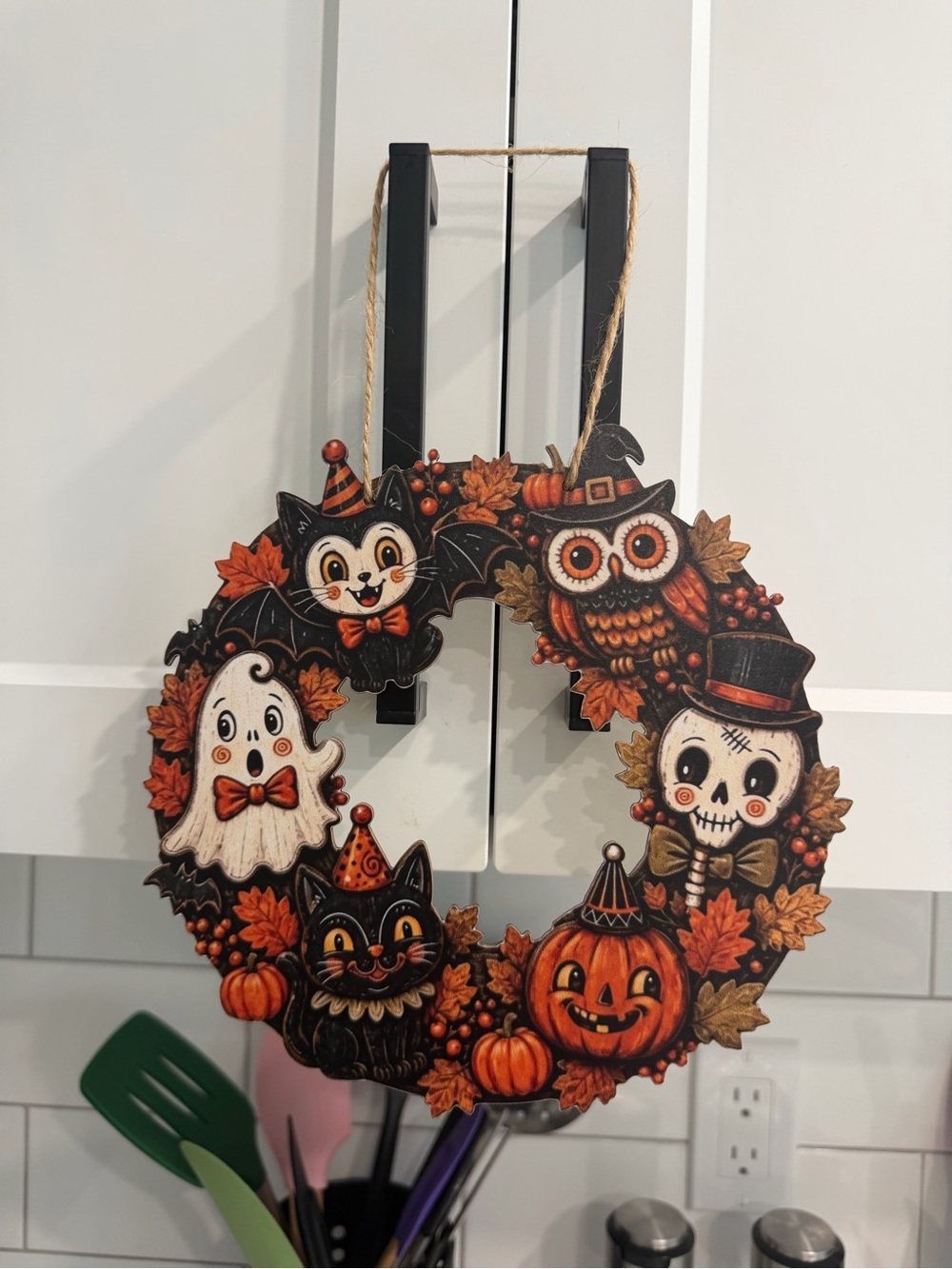 HALLOWEEN DECORATIVE WALL WREATH OR SIGN - Festive 🎃